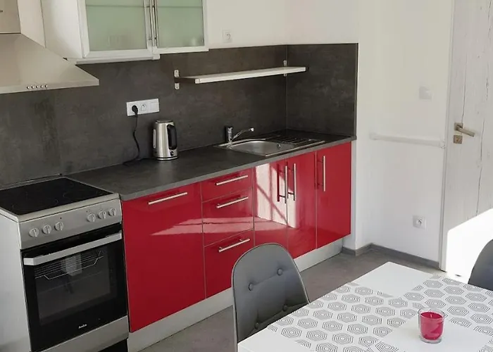 Apartament 288 *